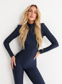 KÖRPER LOUISA SCHWARZ